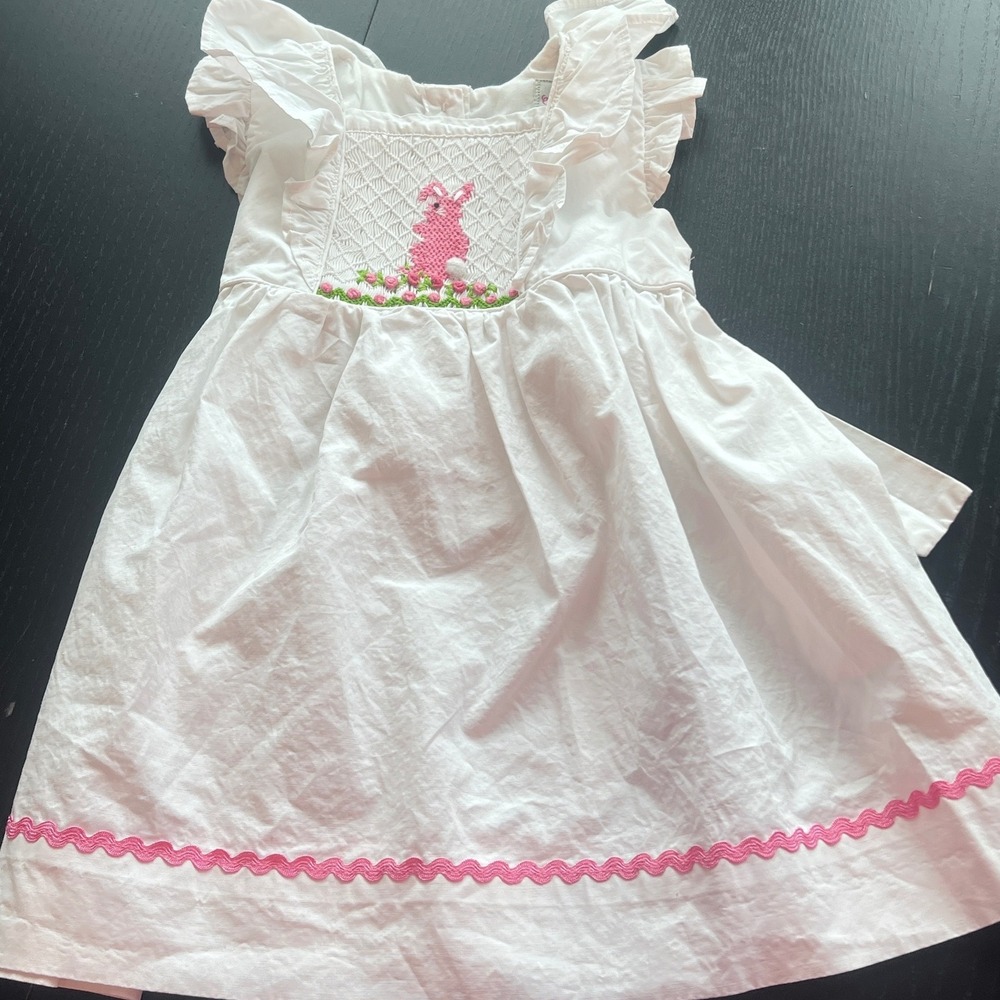 Smocked or Not Boutique by Lil Cactus White Cotton Bunny Smocked Dress 12M Trim